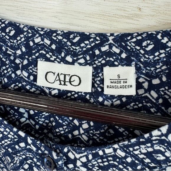 Cato Ikat Diamond Print Button Up Shirt Blue White Small Long Sleeve - Picture 10 of 15